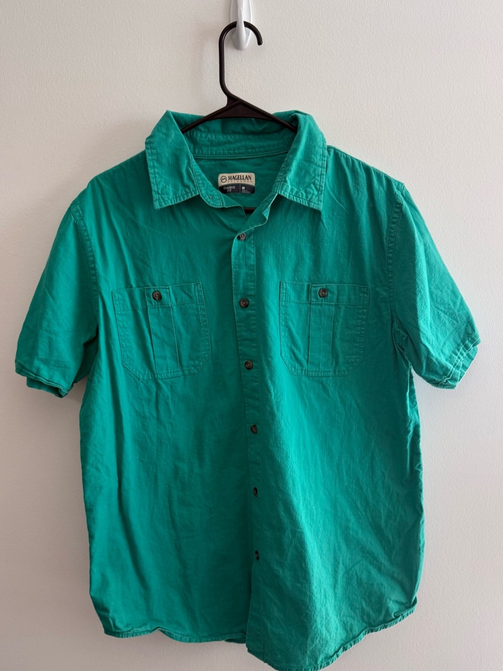 Magellan Outdoors Men’s Short-Sleeve Button-Down Shirt in Teal Green